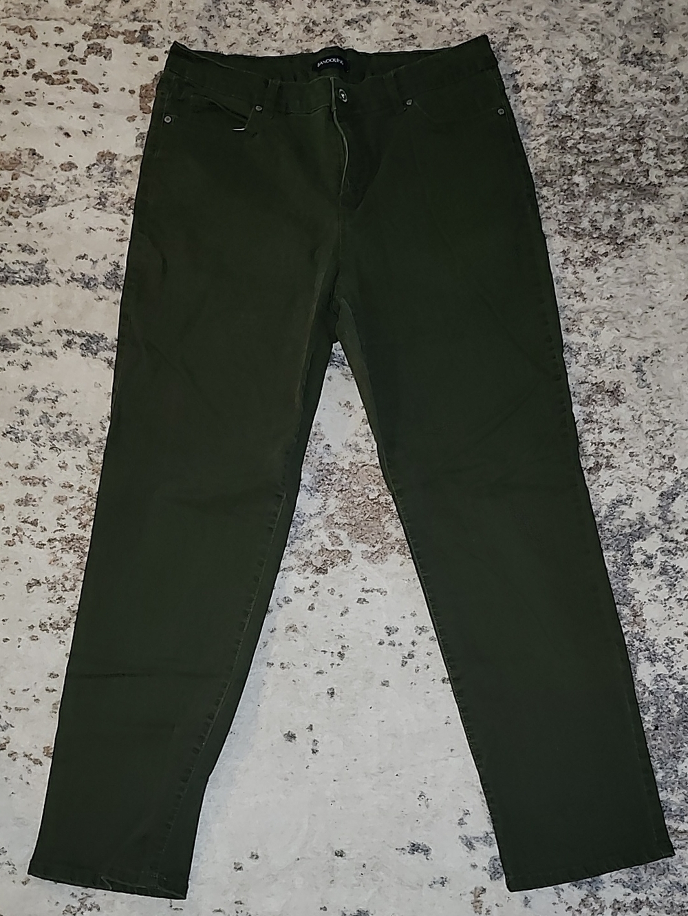 Women's Bandolino live Green Slim Fit Jeans Size 14